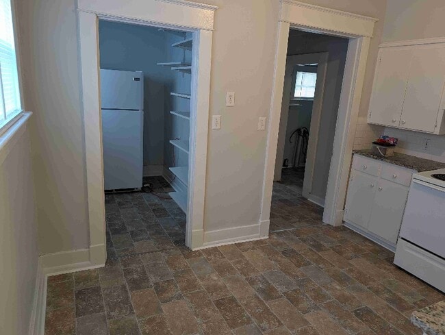 Photo - 1935 Duncan St