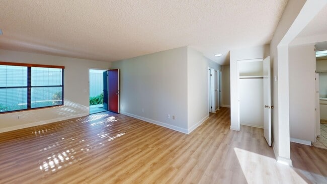 Photo - 2 Bedroom, 2 Bathroom home on King Court.