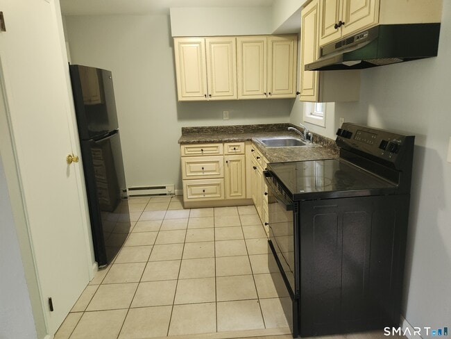 1 Knollwood Dr