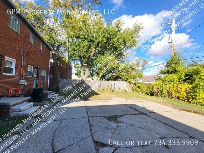 Photo - 8670 Schaefer Hwy Unidad Schaefer8670