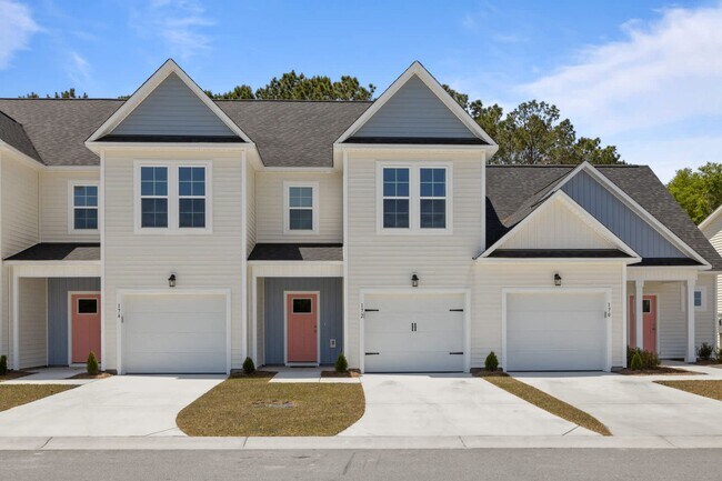 Photo - 172 Coastline Cir