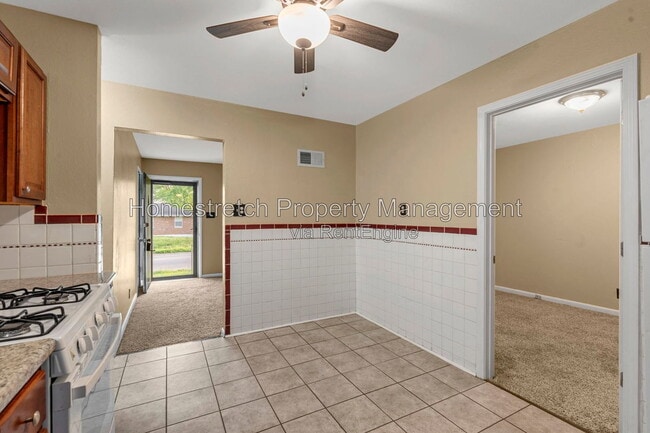 Photo - 8253 Frost Ave