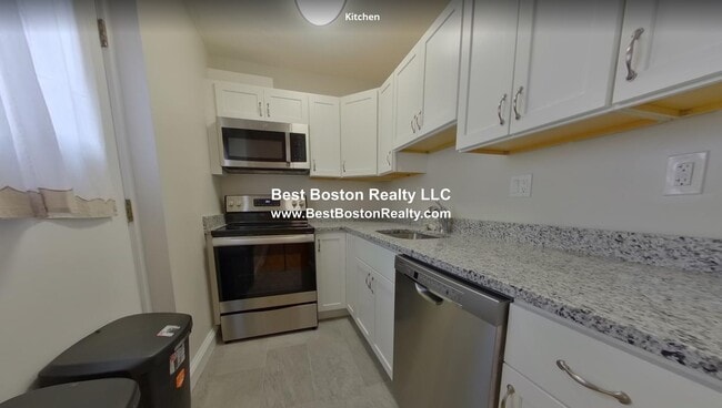 Photo - 387 Highland Ave Unit R