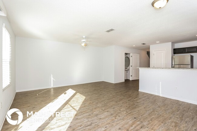 Photo - 580 Eiseman Wy