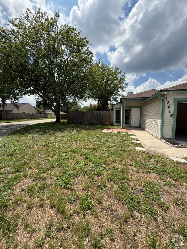 Building Photo - 12615 Enchanted Hollow Dr Rental