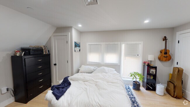 Building Photo - 15 Lanark Rd Unit 3 Rental