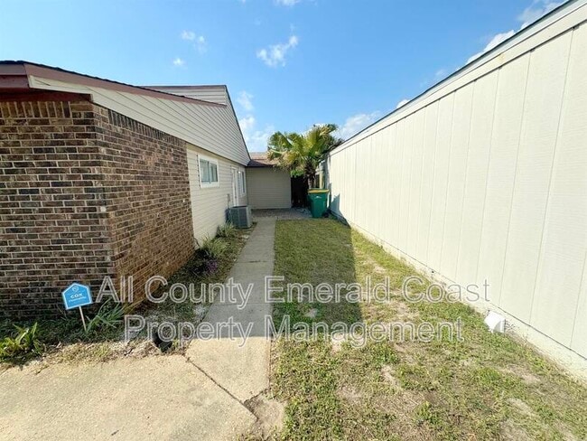 Photo - 163 Bent Arrow Dr