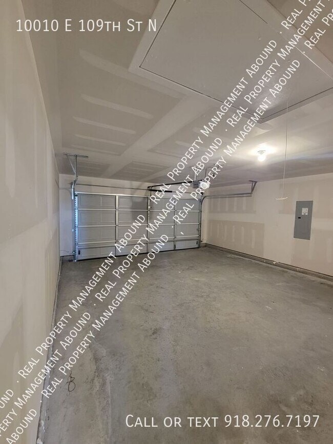 Photo - 10010 E 109th St N