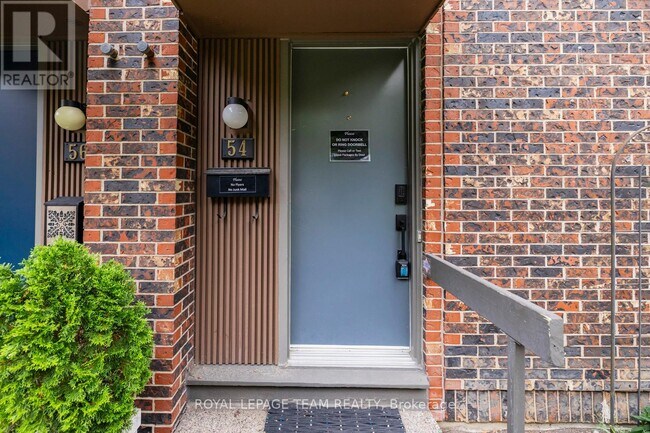 Photo - 121 Buell St