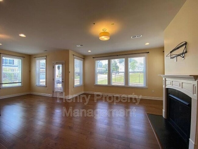 Photo - 2280 Chattering Lory Ln