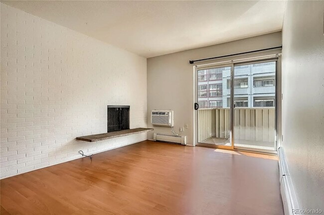 Photo - 4110 Hale Pkwy