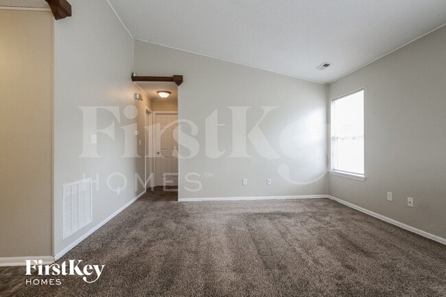 Photo - 6479 Hazelhatch Dr