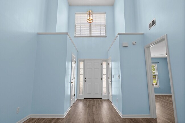 Photo - 1096 Harvester Cir