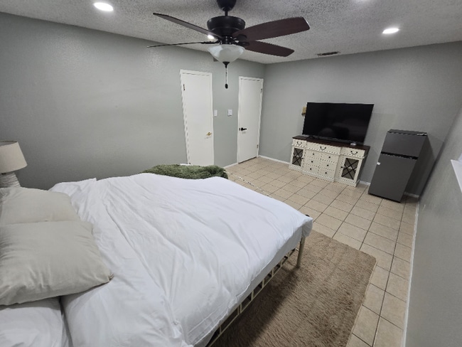 Building Photo - 4215 Summer Breeze Ln Rental
