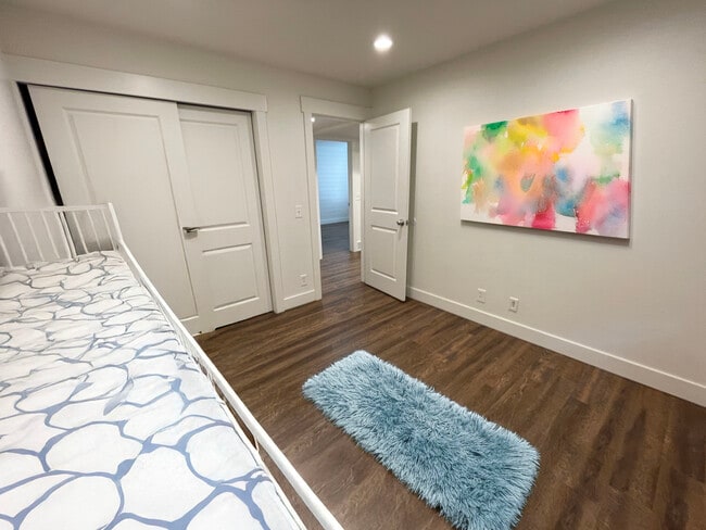 Building Photo - 6893 S Countrywoods Cir Unit 10