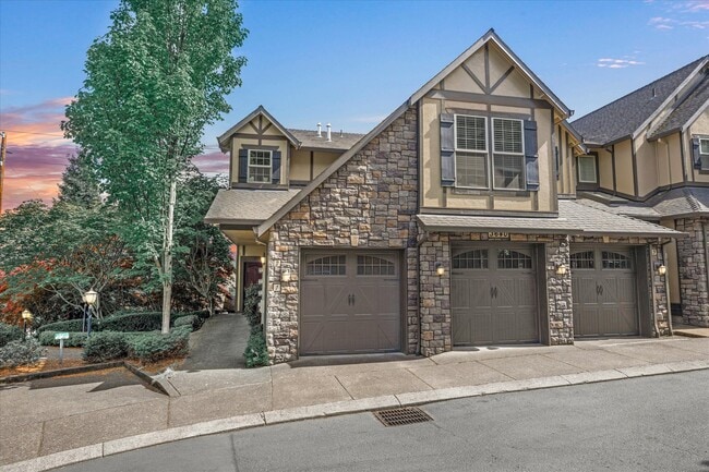 Photo - 3640 SW Baird St Unit 2