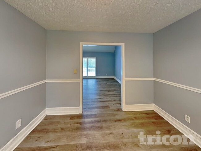 Photo - 411 Stewart Dr