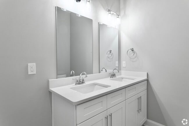 3BR, 2BA