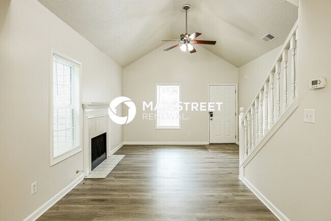 Photo - 3 Bedroom Pet-Friendly Home in Douglasvill...
