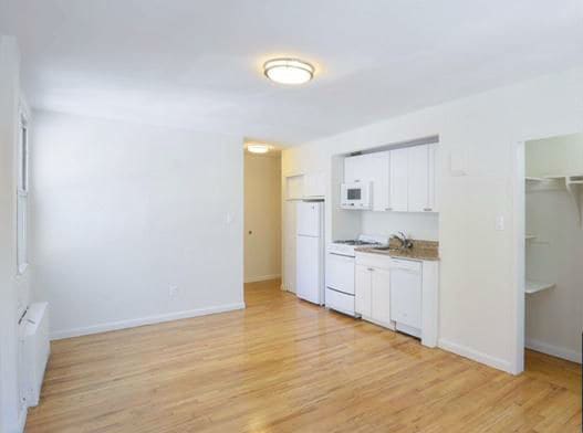 Photo - 260 W 27th St Unit 3D