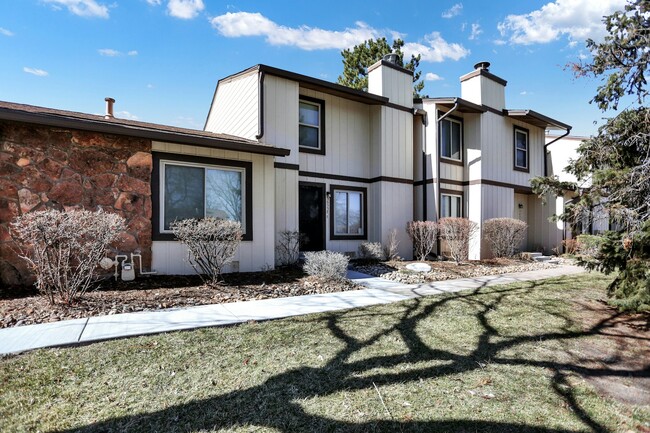 Photo - 3655 S Kittredge St Townhome