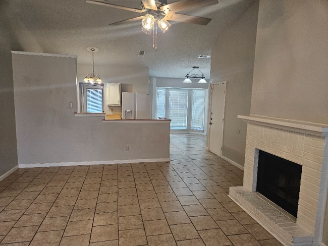 Photo - 1608 Bobby Lee Dr