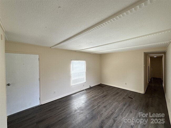 Photo - 300 Huffstetler Rd