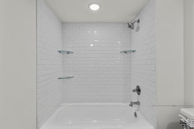 Photo - Vieux Carre Apartments