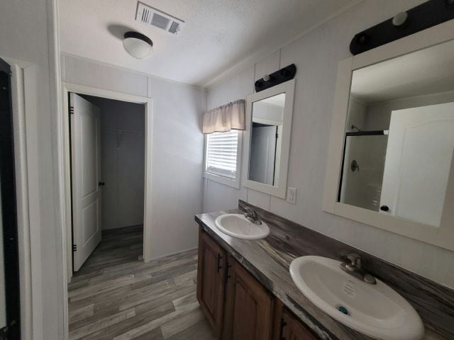 Photo - 4000 24th St N