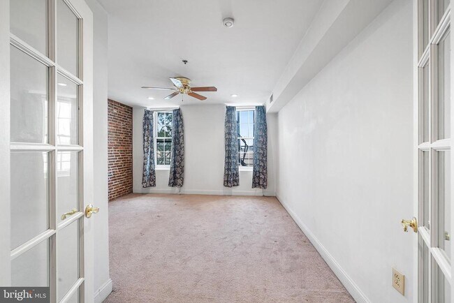 Photo - 48 N Front St Unidad 2A