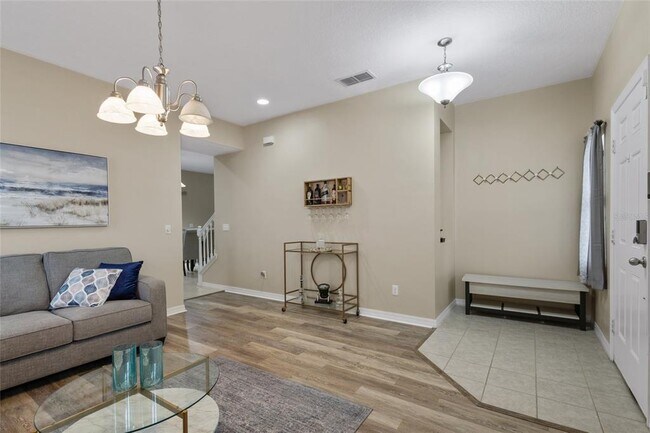 Photo - 2729 Barclay Ln