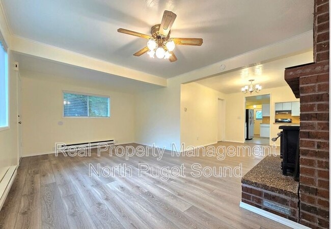 Photo - 1626 Rainier Ave