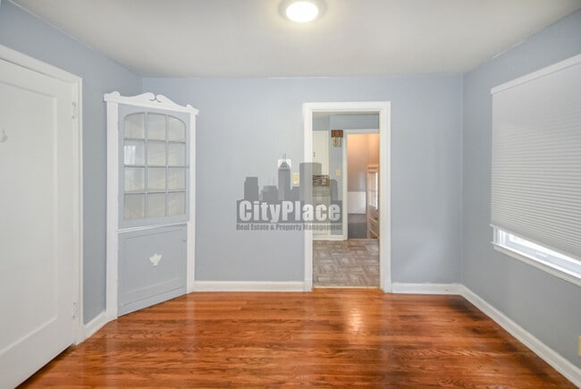 Photo - 912 N Bancroft St