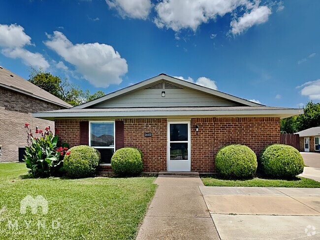 Building Photo - 1601 Cardinal Dr Rental