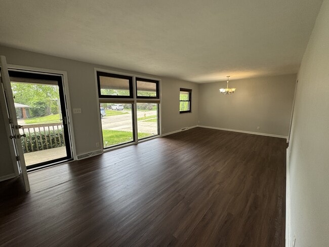 Photo - 716 Cranford Dr