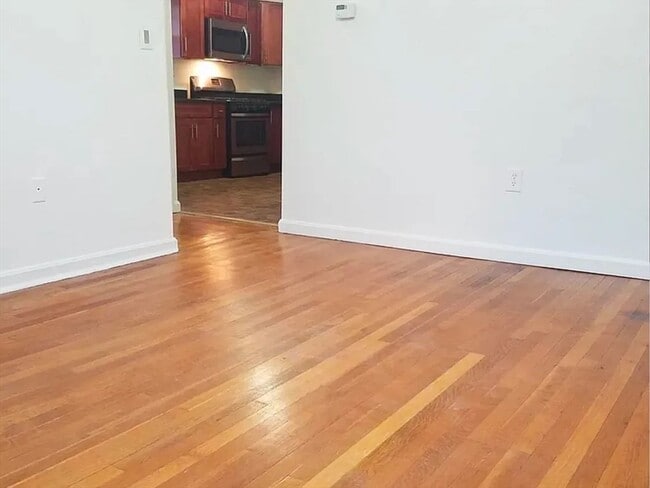 Photo - 14 Grover St