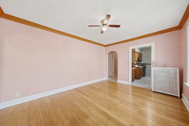 Photo - 6316 N Artesian Ave