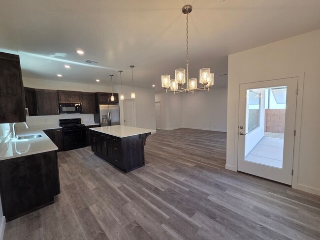 Photo - 1471 E White Desert Dr