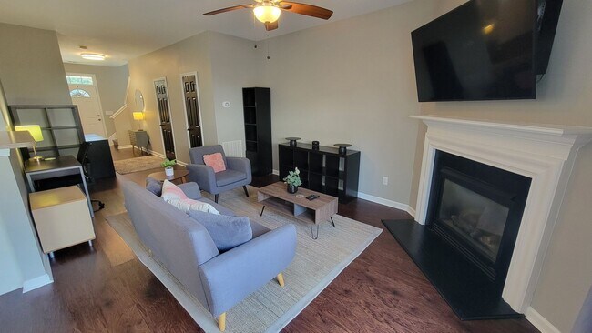 Photo - 2 Bed, 2 Bath Townhome in Mauldin is Available