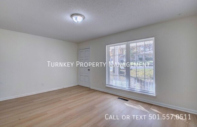 Photo - 2511 Montreal Dr