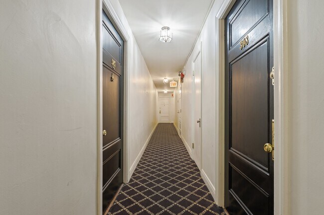Photo - 70 E Scott St Unit 308
