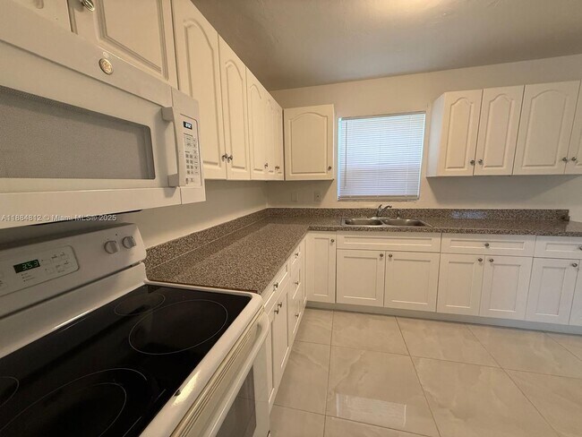 Photo - 3440 NW 4th St