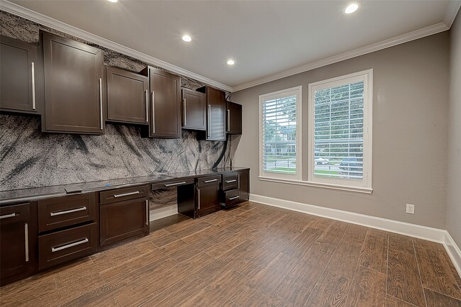 Photo - 1419 Kyle Hill Ln