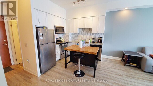 Photo - 2800 Keele St Unit 610