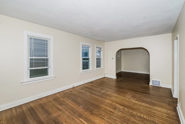 Photo - 3820 Jackson St NE