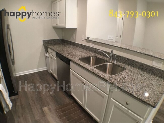 Photo - 230 Buchanan Cir