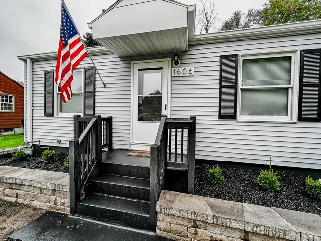 Photo - 1606 Ashland Ave