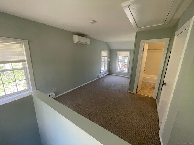 Photo - 500 Leetes Island Rd Unit #4