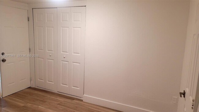 842 NW 107th St Unit Efficiency