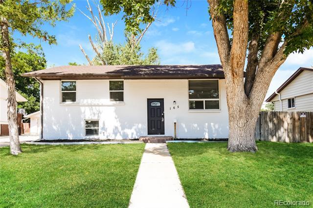 Photo - 165 Iris St
